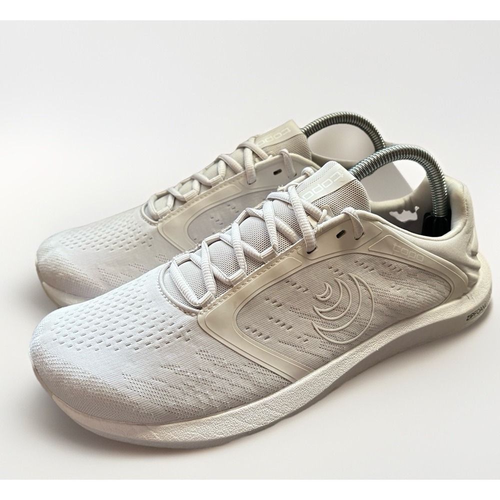 Topo Athletic ST-5 Womens 9.5 WDE White Gray Road Running Minimalist 0 Drop Shoe